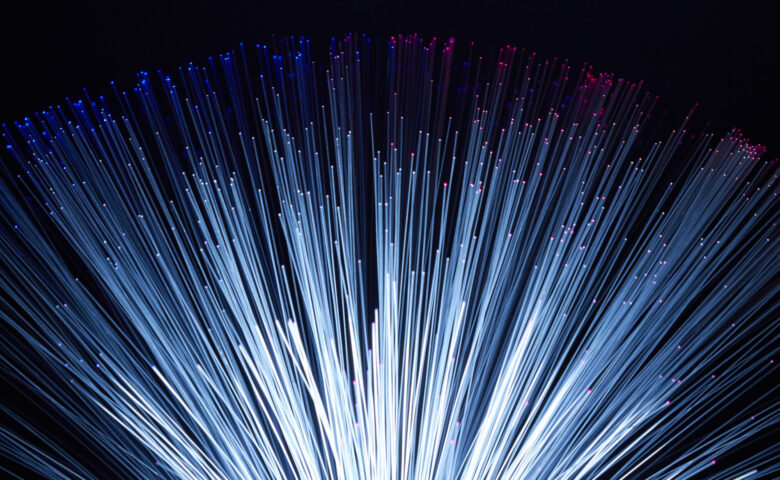 EUV露光装置とは?半導体の仕組み・メーカー別シェア・開発状況を解説