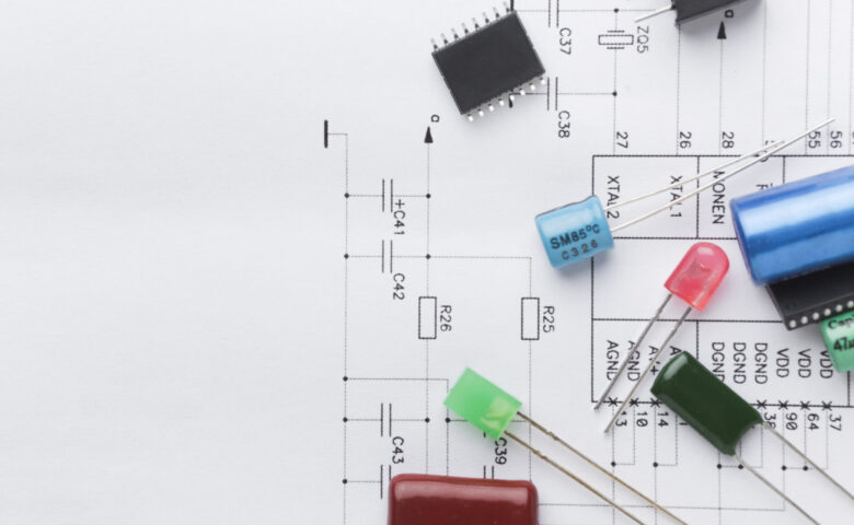 GaNパワー半導体とは？SiCとの違い、特徴、市場動向を解説